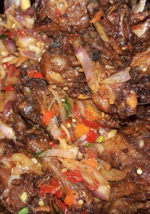A picture of Peppered chicken.