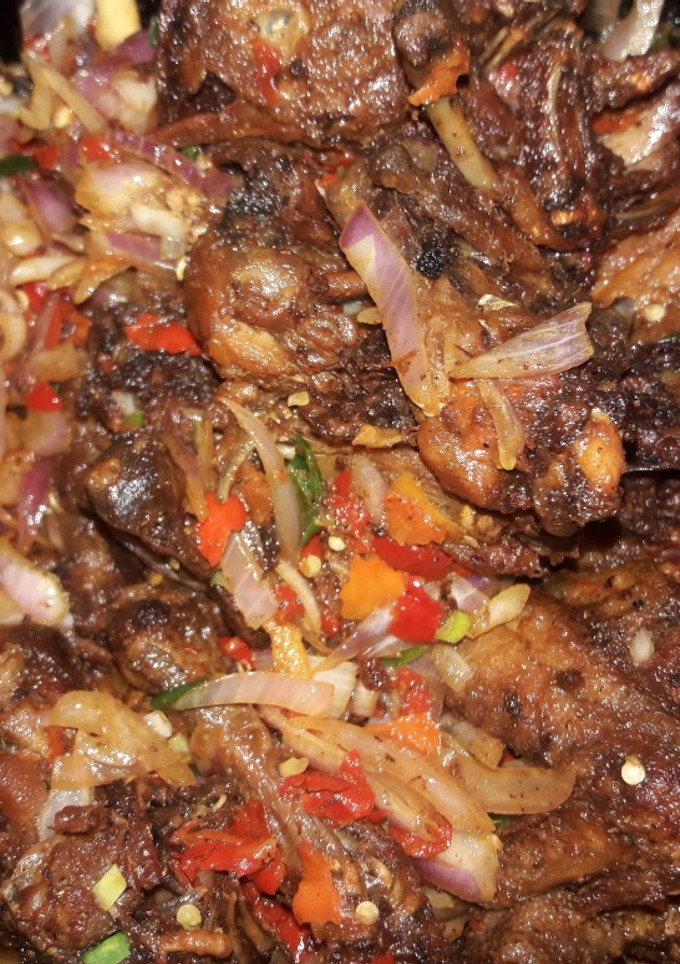 A picture of Peppered chicken.