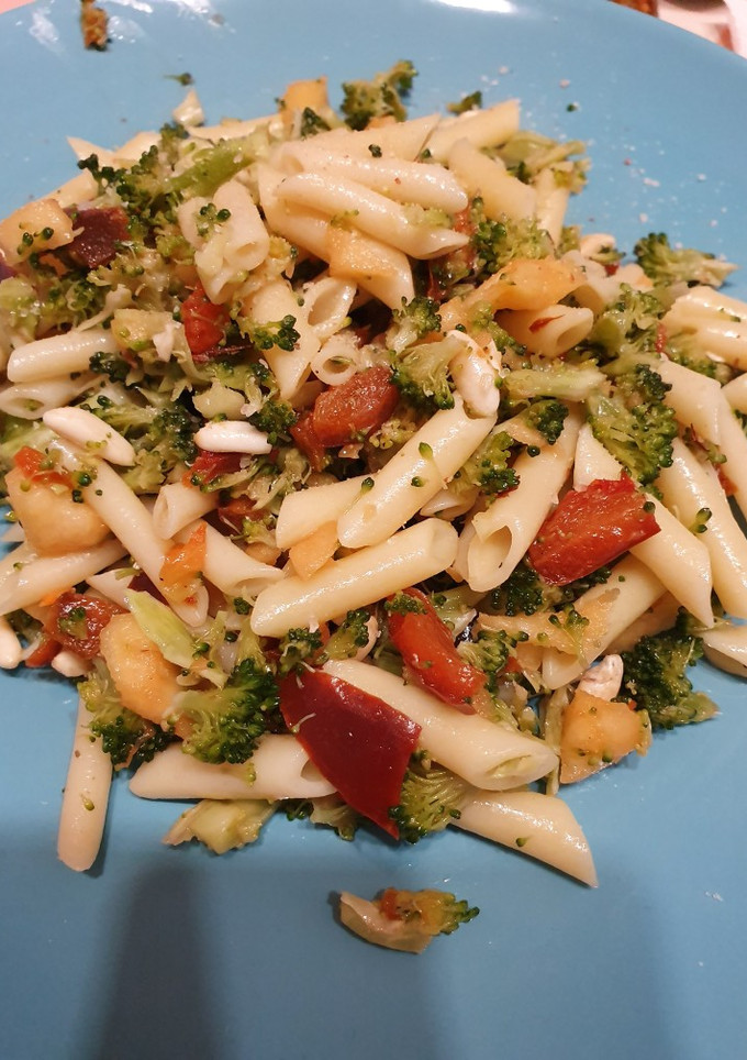 Una foto de Pasta con verdura