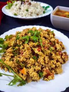 पनीर भुर्जी (paneer bhurji recipe in Hindi) रेसिपी मुख्य फोटो
