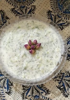 عکسی از دستور بورانی ماست و کدو و خیار