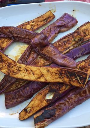 Une photo de Aubergines chinoises marinées grillées