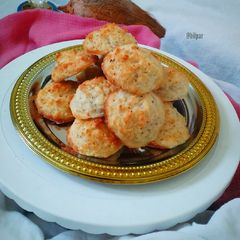 A picture of Coconut Macaroons.