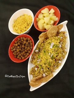 भेल पूरी (Bhel puri recipe in Hindi) रेसिपी मुख्य फोटो