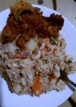 A picture of Macaroni with mince.