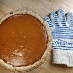 A picture of Pie cust.