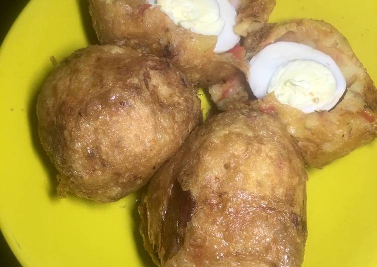 Recipe of Delicious Potato egg roll🥔🥚