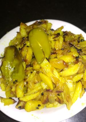 গাঠি কচু ভাজা (gaathi kochu bhaaja recipe in Bengali) রেসিপির প্রধান ছবি