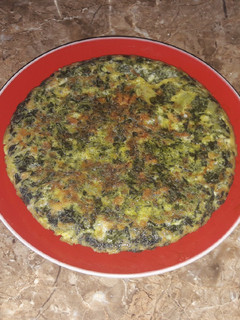 Una foto de Tortilla de acelga y queso