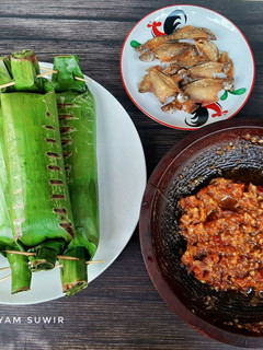 Foto resep Nasi bakar ayam suwir