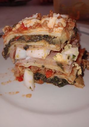 Una foto de Lasagna con masa de panqueques