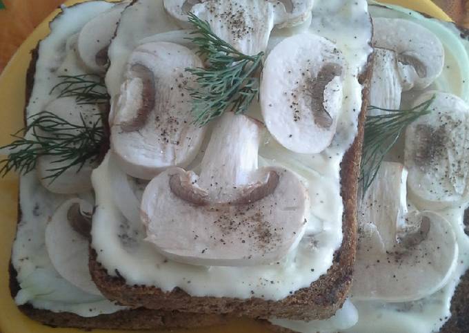 Бутерброды с помидорами и сырыми шампиньонами рецепт с фото, как приготовить на вороковский.рф