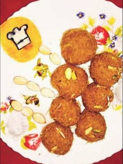 A picture of Vermicilli Coconut Balls.