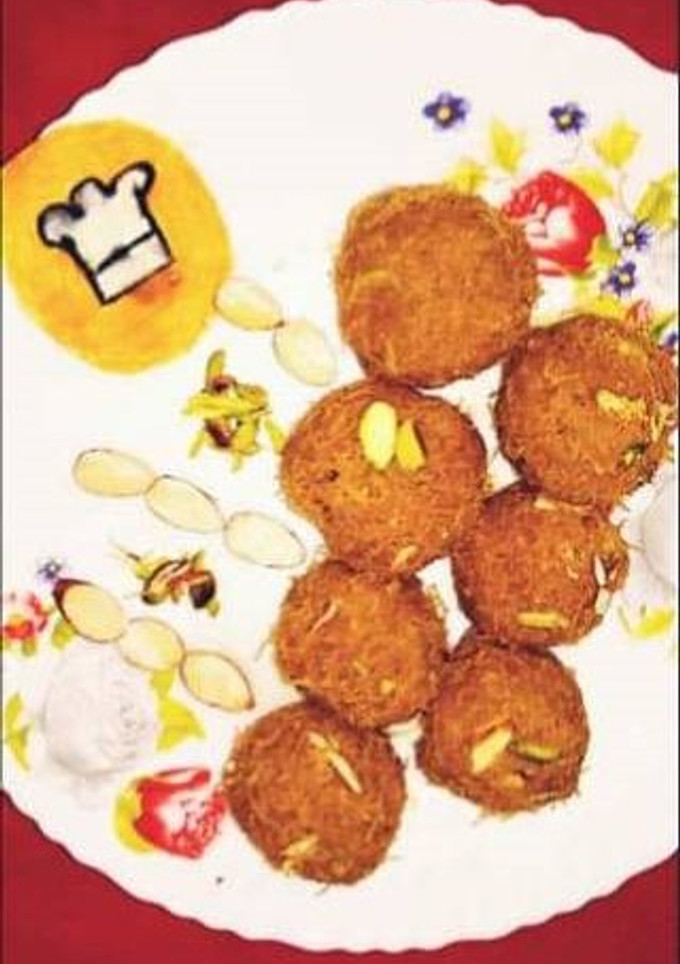A picture of Vermicilli Coconut Balls.