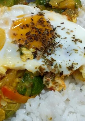 Una foto de Huevos sobre el colchón🍳