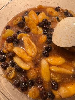 عکسی از دستور خمس (ترشک اخته، آلبالو🍒 ،برگه زردآلو🍑...)