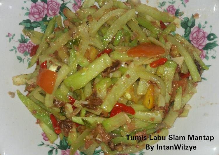 Cara meracik Tumis Labu Siam Mantap yang Bikin Ngiler
