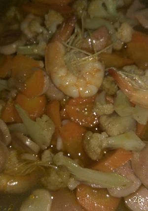 Foto resep Tumis sayur, sosis dan udang pedas