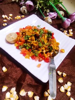 स्वीट कॉर्न उसळ (Sweet Corn Usal Recipe In Marathi) रेसिपी चे मुख्य फोटो