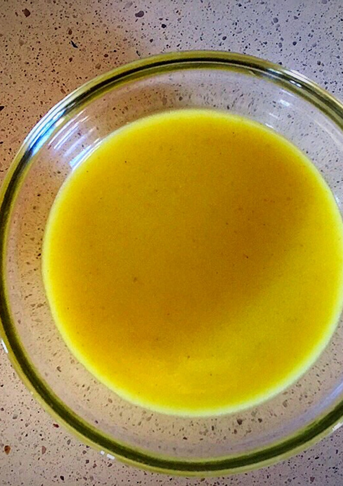 Una foto de Salsa de mostaza y miel