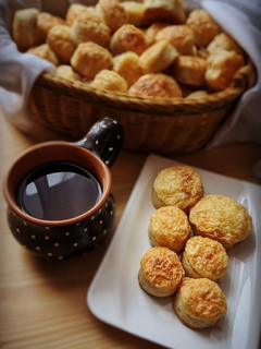 Sajtos-burgonyás pogácsa recept fotója
