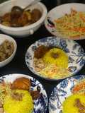 Nasi Kuning Banjar dengan Ayam dan Telur Bumbu Habang, Mie dan Orek Tempe