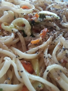 Una foto de Tallarines salteados! 🍝