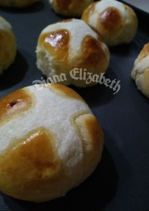 Una foto de Pan inglés, Hot cross buns.🤗👩🏼‍🍳
