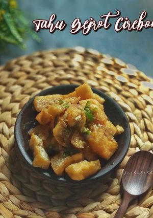 Foto resep Tahu Gejrot Khas Cirebon