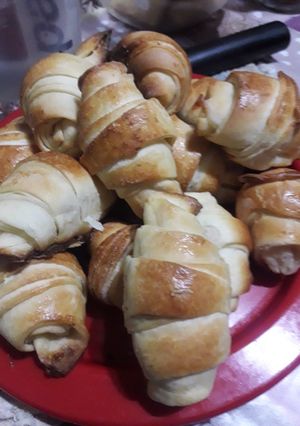 Una foto de Croissant salados rellenos