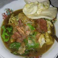 A picture of Tahu campur lamongan.