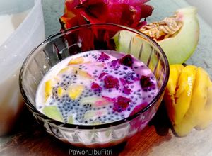 Foto resep Sop Buah (Naga, Nanas, Melon, Selasih)
