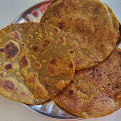 A picture of Hidden veg and grains paratha.