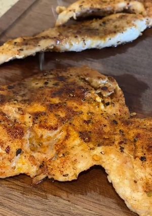 A picture of Simple Stovetop Chicken.