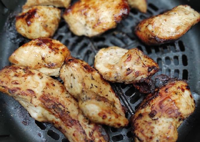 Grilled chicken for salad