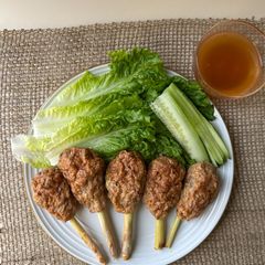 A picture of Vietnamese Sugarcane Shrimp (Chạo Tôm) Recipe.