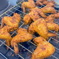 A picture of Oven grilled chicken wings.
