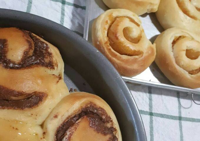 Resep Bread Roll Roti Gulung Nenas Dan Nutella Oleh Emma J Cookpad