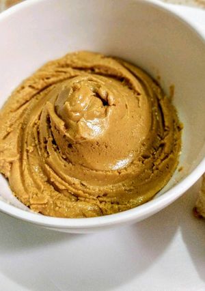 A picture of Homemade Peanut Butter.