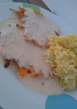 Una foto de Tortitas de zanahoria en crema de chipotle