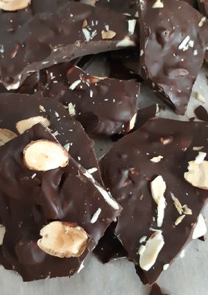 Φωτογραφία της συνταγής Almond Chocolate bark