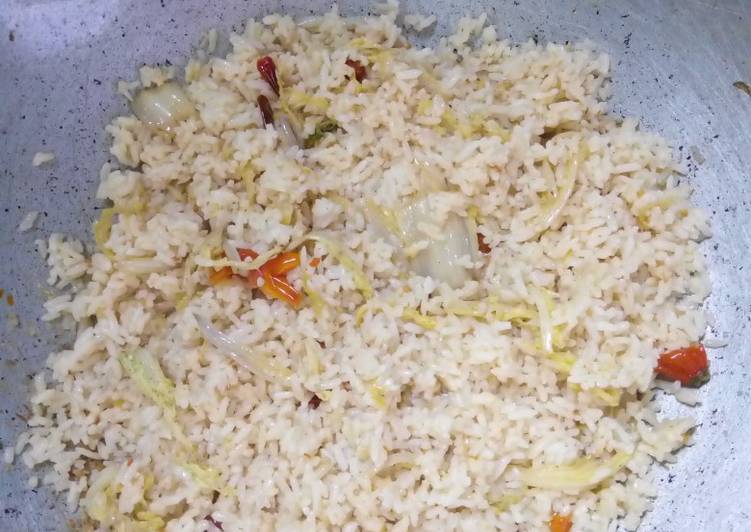 Bagaimana Menyiapkan Nasi goreng with sawi putih pedas Anti Gagal