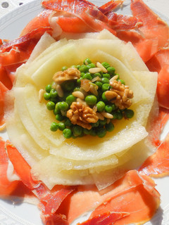 Una foto de Flor de melón y jamón
