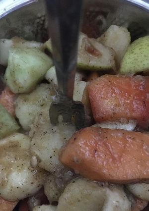 A picture of Fruit chaat.