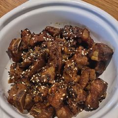 A picture of Caramalized Pork Ribs.