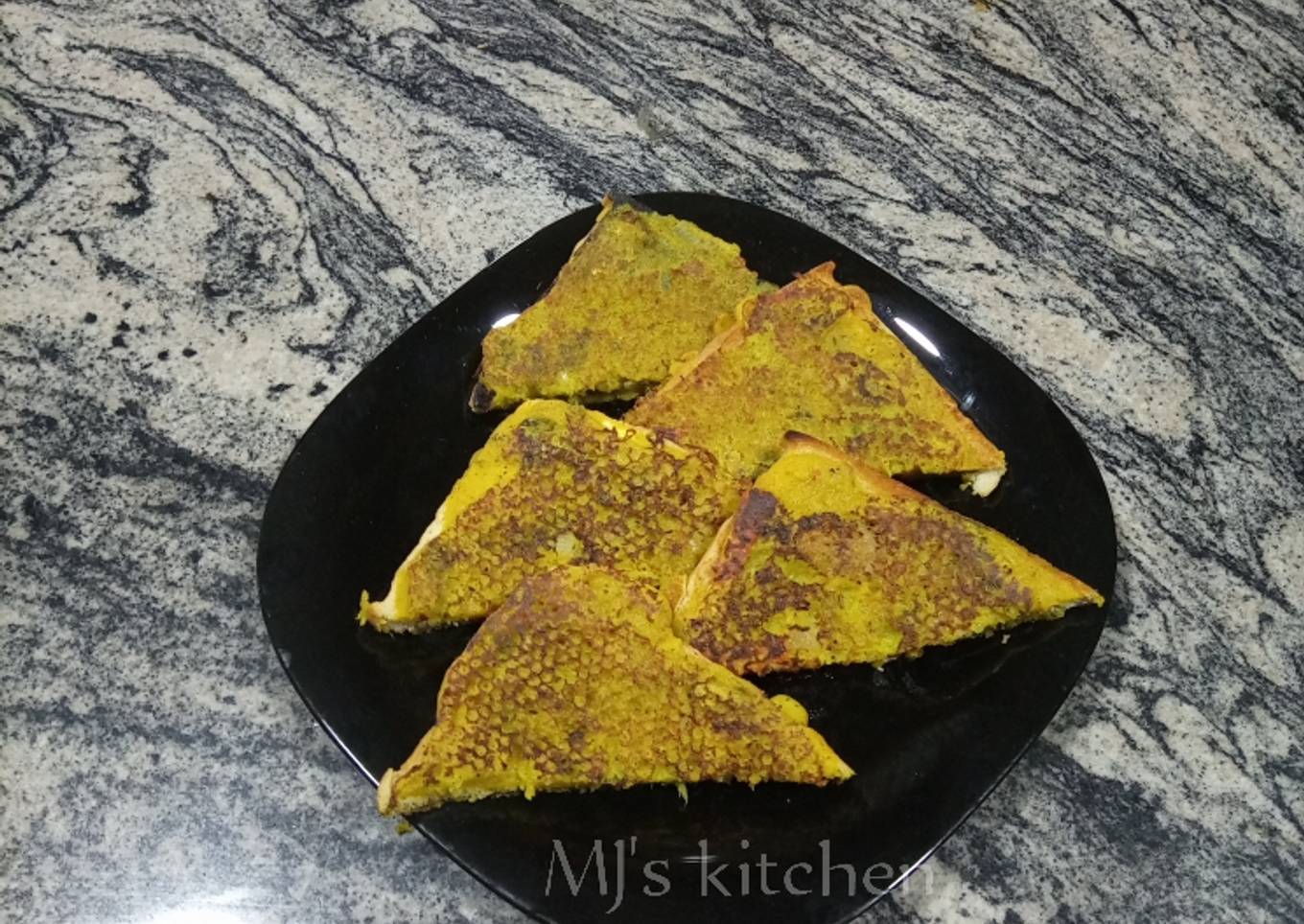Rava & mix mango veg toast