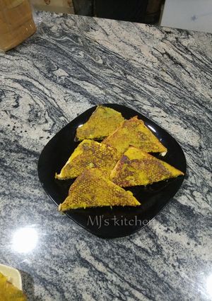A picture of Rava & mix mango veg toast.