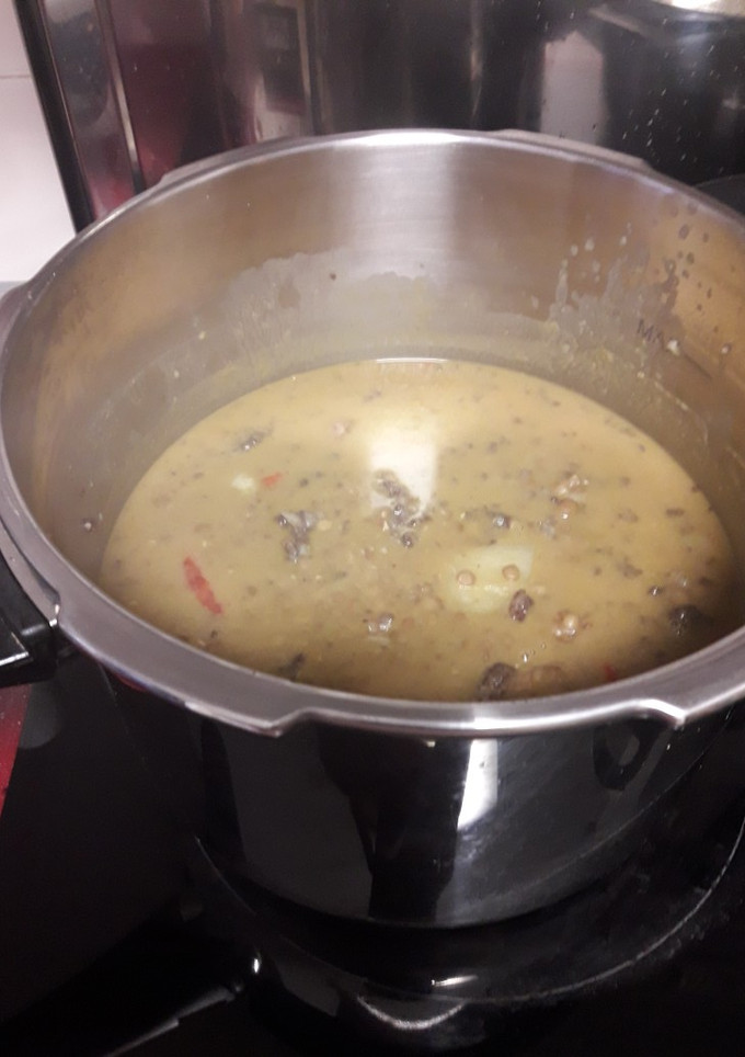 Una foto de 2x1 = Puchero de lentejas + Puré🥘🥄
