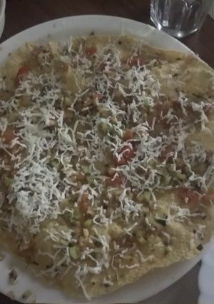 A picture of Masala papad.