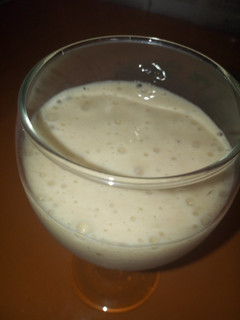 A picture of Banana smoothie (Xubeedat Cuisine).